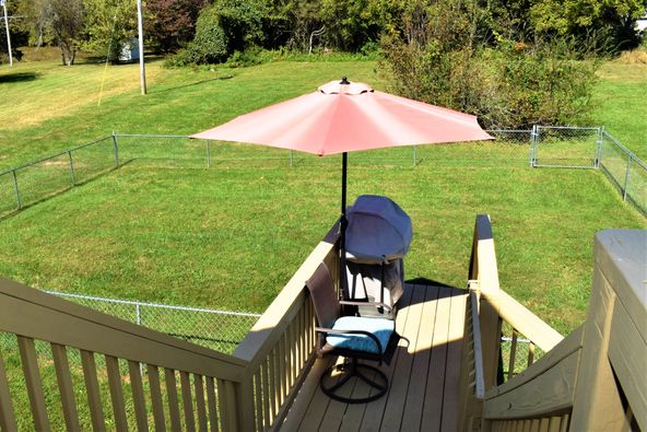 1771 Peavine Rd, Crossville, TN 38571